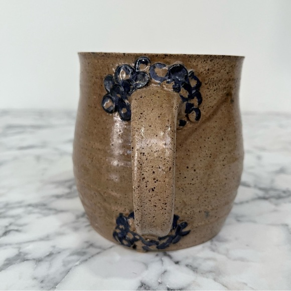 Vintage studio signed Suzanne pottery pitcher blue primitive - Picture 3 of 11